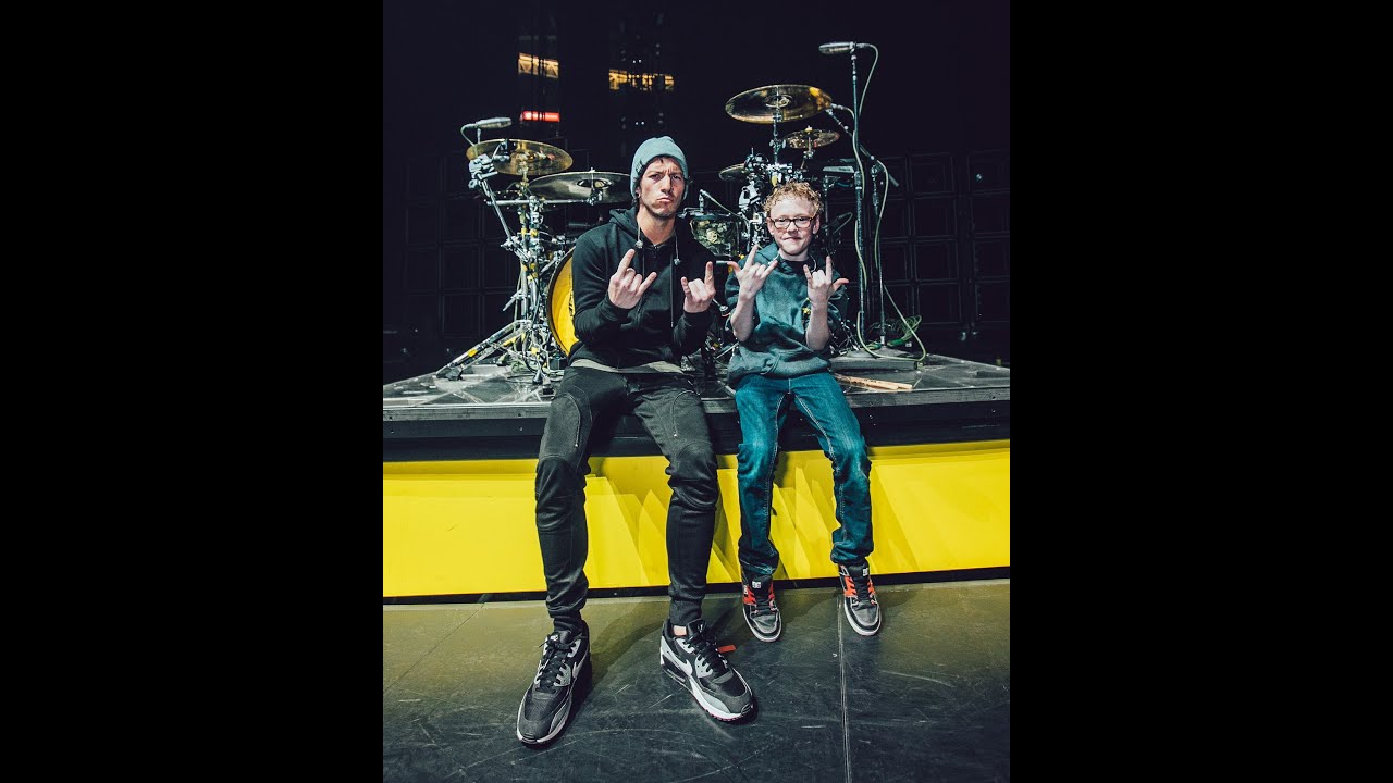 Twenty One Pilots drummer Josh Dun surprises Jaxon Smith