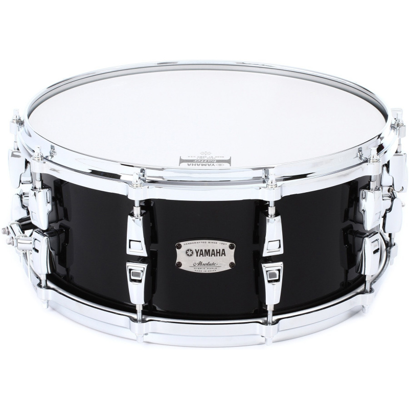 Yamaha Absolute Hybrid Maple 14x6in Snare – Solid Black 4