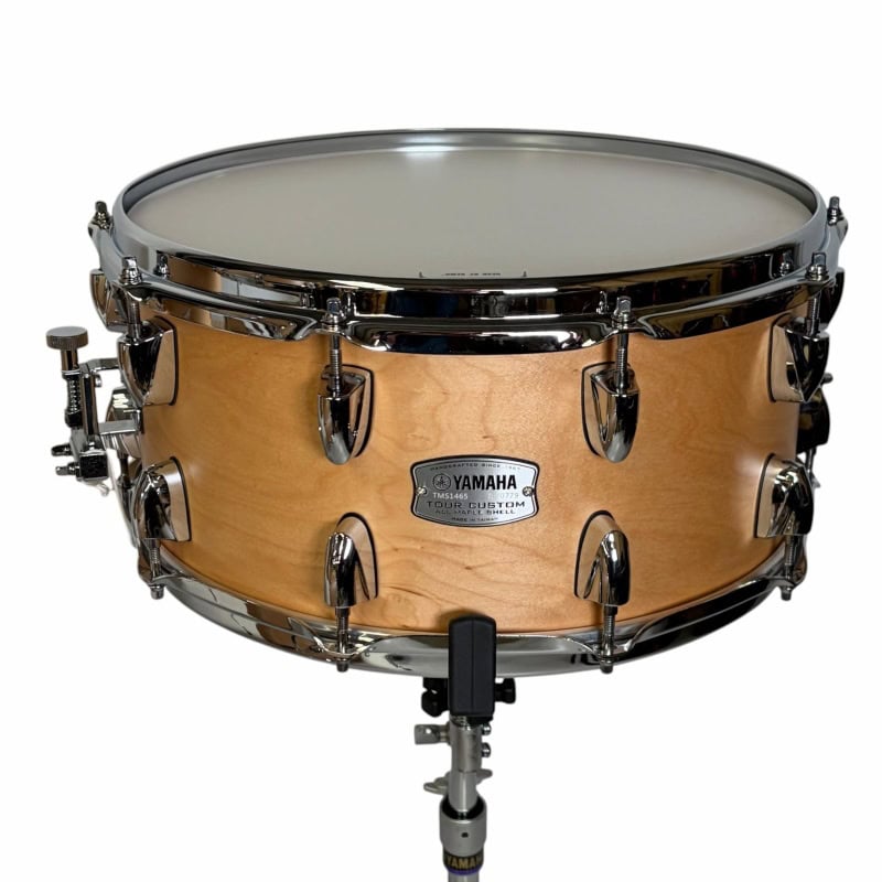 Yamaha snare drum for professional drumming and percussion. Perfect for studio and live performances.