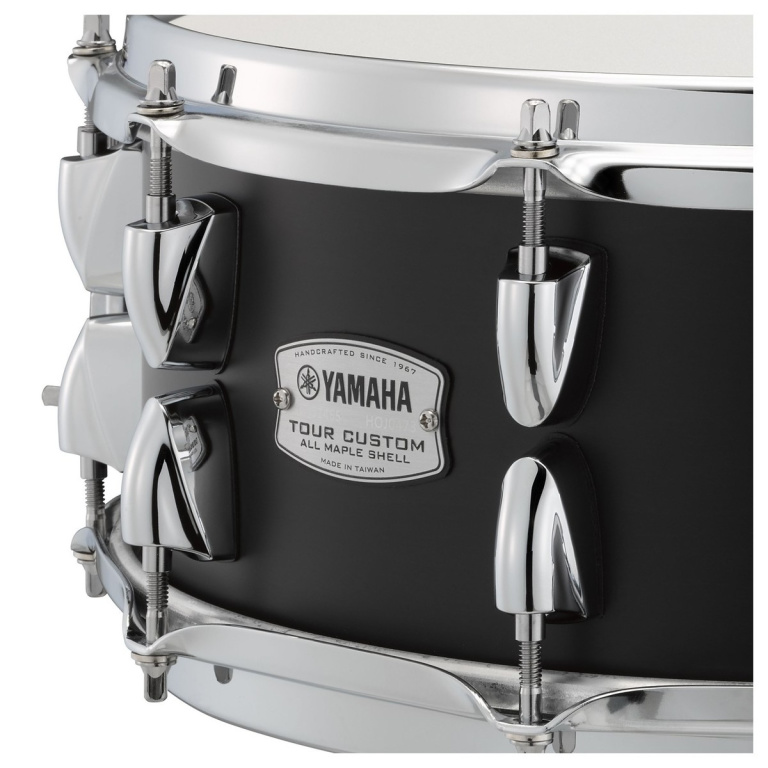 Yamaha Tour Custom 14×5.5in Maple Snare Drum – Licorice Satin 5