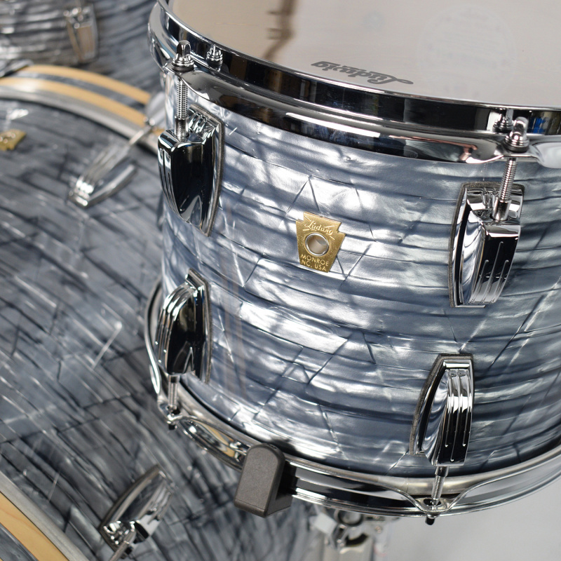 Ludwig Classic Maple 24in 3pc Shell Pack – Sky Blue Pearl 5