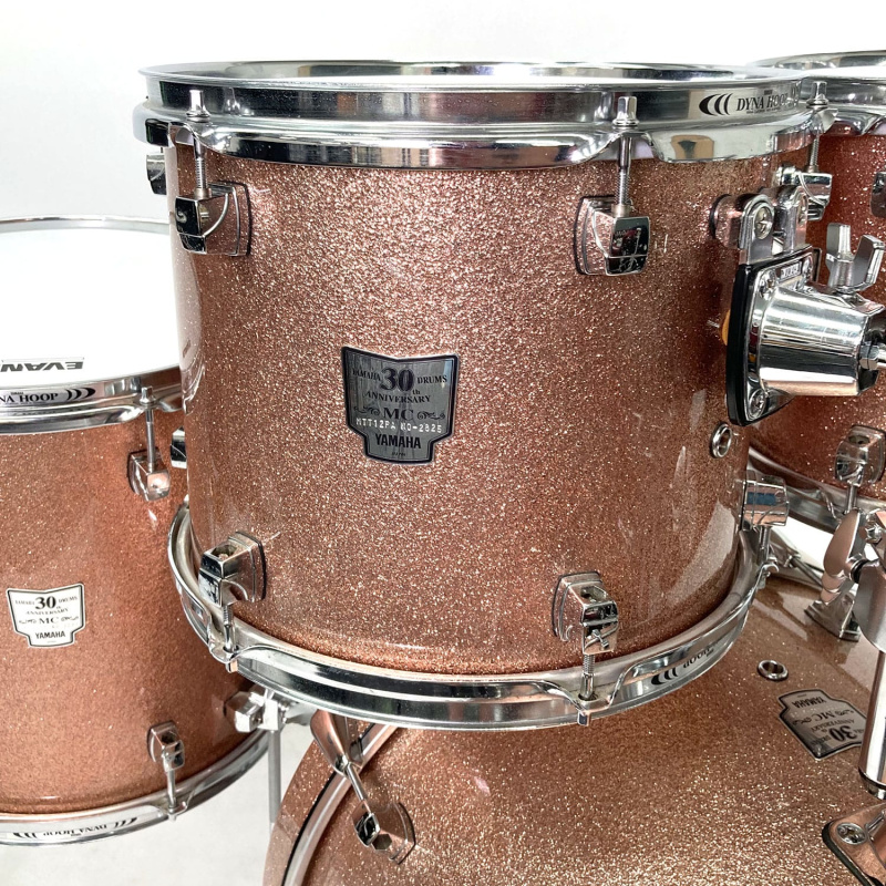 Yamaha Maple Custom 30th Anniversary 20in 4pc Shell Pack – Champagne Sparkle