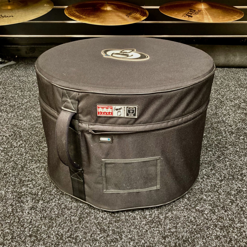 Protection Racket AAA 15x12in Tom Case
