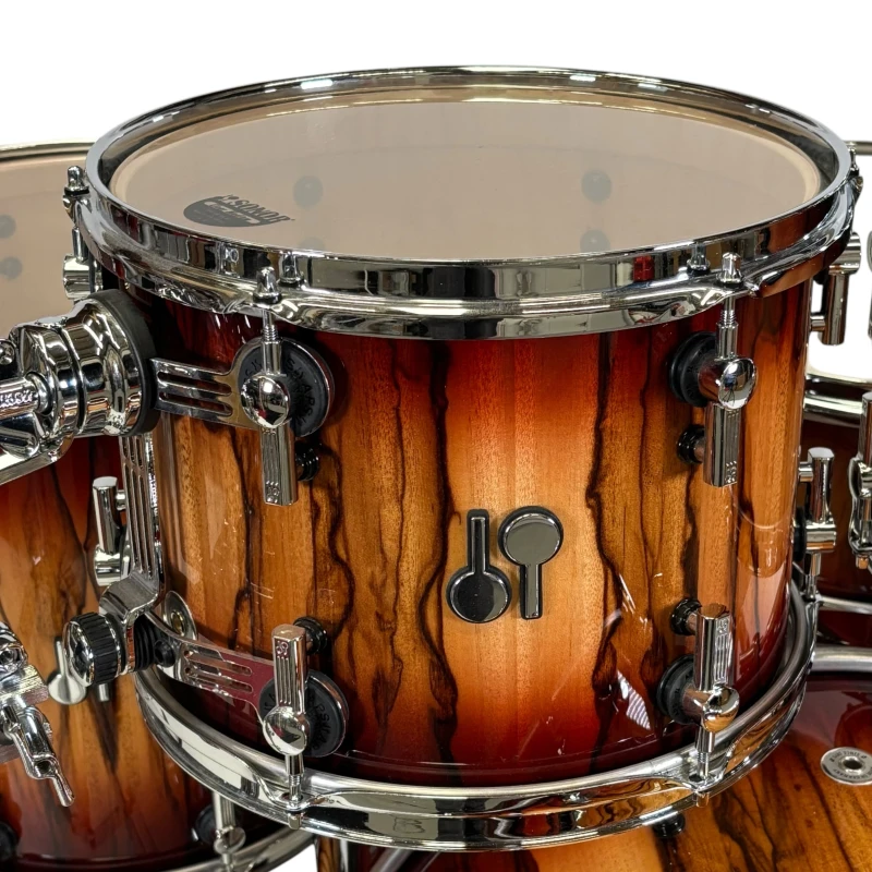 Sonor SQ2 20in 7pc Shell Pack - Red Burst over African Marble - Image 7