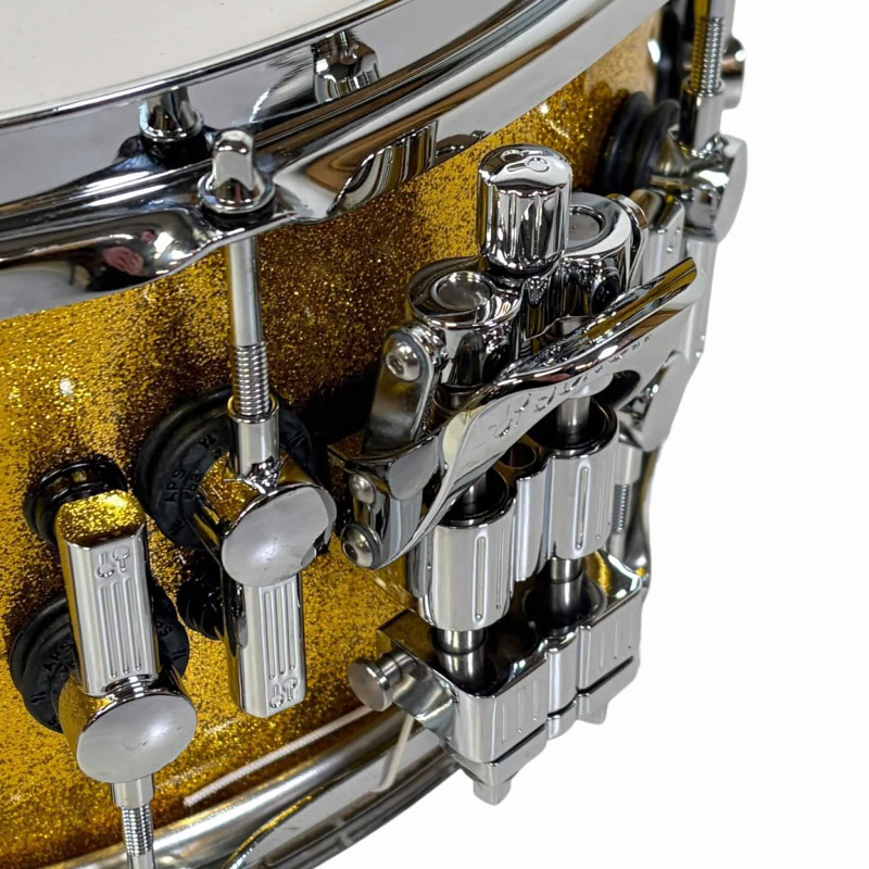 Gold Sparkle Sonor SQ2 14x6.5in Birch Snare Drum for professional drumming.