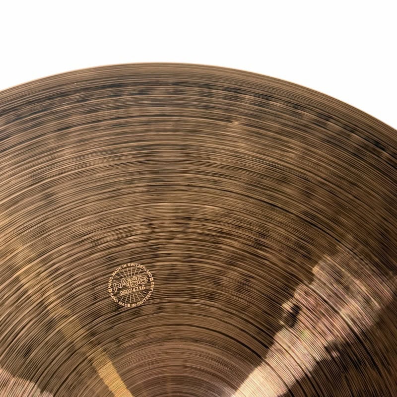 High-quality bronze cymbal for drummers, perfect for live performances and studio recordings.
