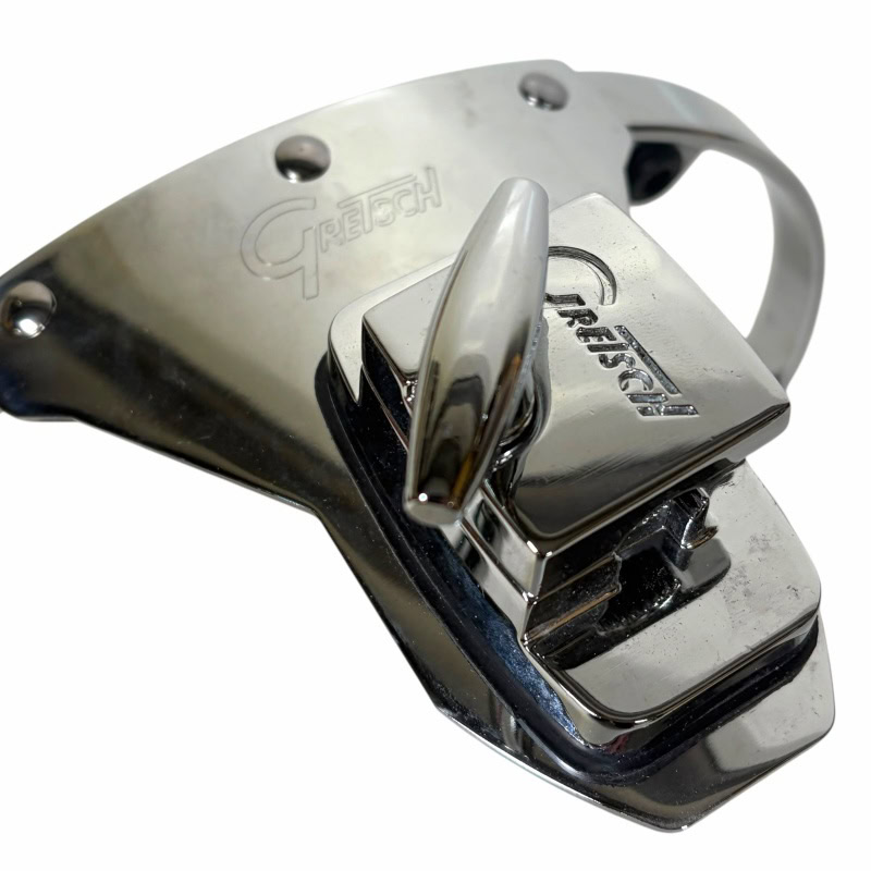 High-quality drum clutch for secure drum hardware attachment. Perfect for professional drummers and.