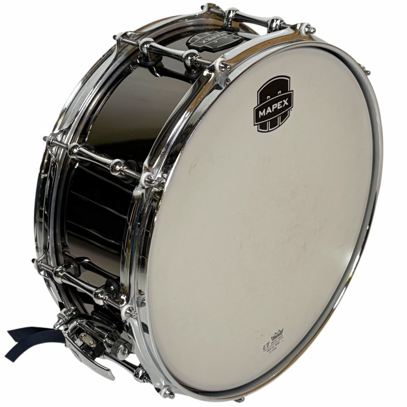 Professional Mapex snare drum for drummers and percussionists.