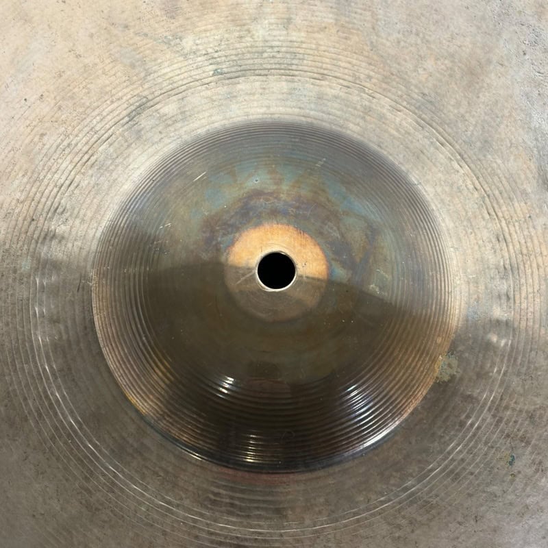 Cymbal close-up image highlighting the quality and craftsmanship of drums used by professional drumm.