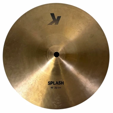 Splash cymbal for drummers, 10 inches, high-quality percussion instrument. Perfect for adding accent.