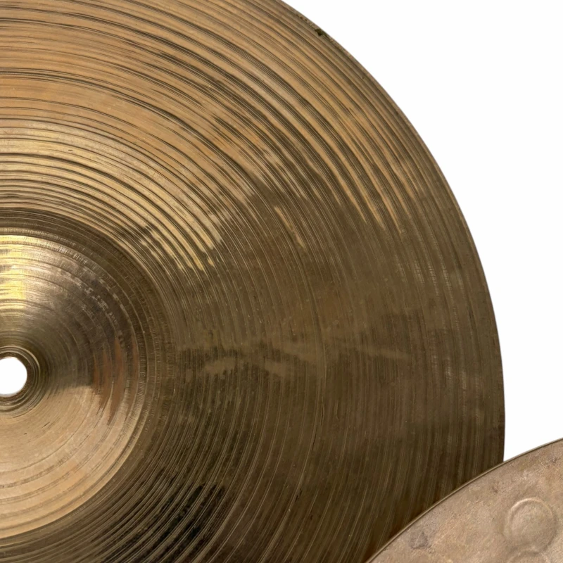 Cymbal used by professional drummers for live performances and studio recordings.