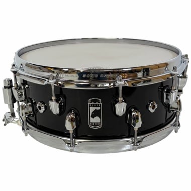 Snare drum for professional drumming and percussion. High-quality black finish with chrome fittings,.