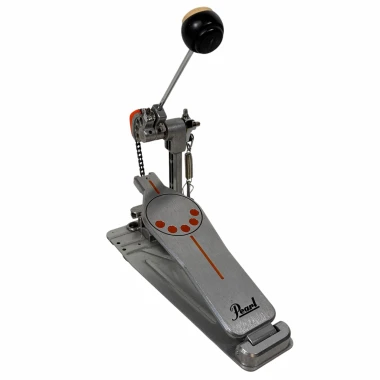 High-quality electronic drum pedal for drummers, with adjustable footplate and durable build.