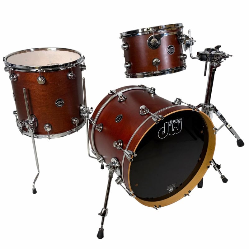 High-quality drum kit for professional drummers and percussion enthusiasts. Perfect for studio and l.