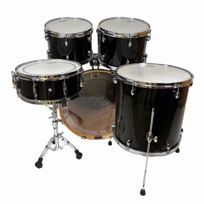 High-quality Pearl Export 22-inch 5-piece drum shell pack in sleek jet black finish. Perfect for dru.