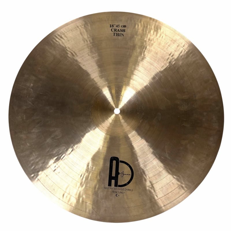 High-quality crash cymbal for drummers, 18-inch size, perfect for dynamic performances.