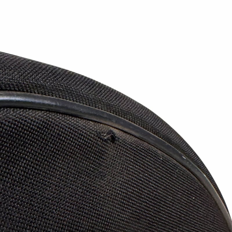 Durable black drum equipment bag for drummers, with sturdy zippers and fabric.