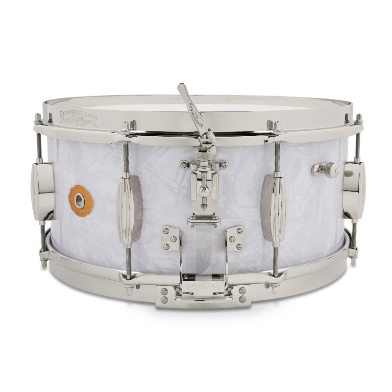 White snare drum for drummers, high-quality percussion instrument.