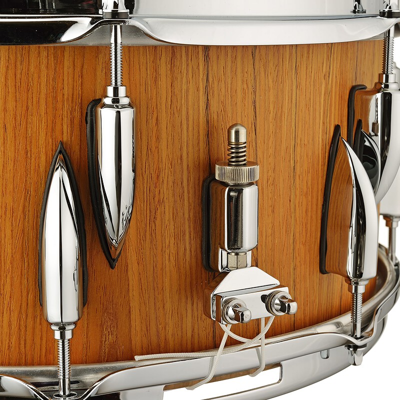 Snare drum with Teak semi-gloss finish, vintage style, and chrome hardware.