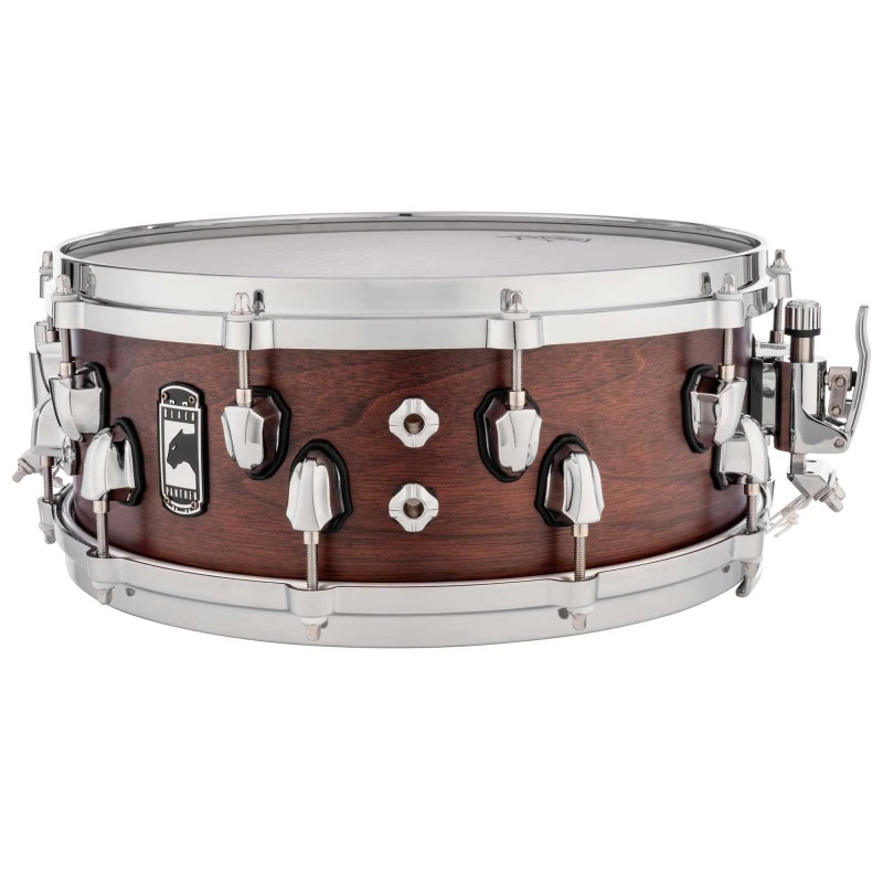 High-quality wooden snare drum with chrome fittings, ideal for professional drummers and studio reco.