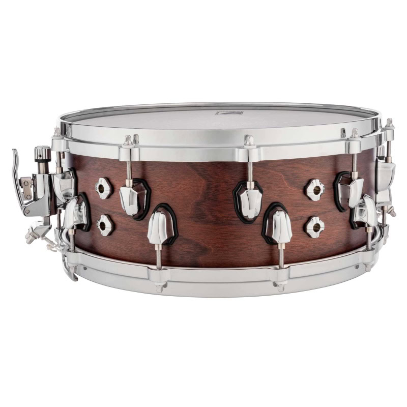Snare drum with wooden shell and chrome hardware, ideal for professional drummers and studio use.