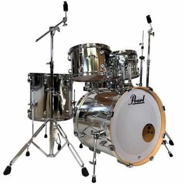 High-quality Pearl drum kit with cymbals and stands for drummers and percussionists. Perfect for stu.