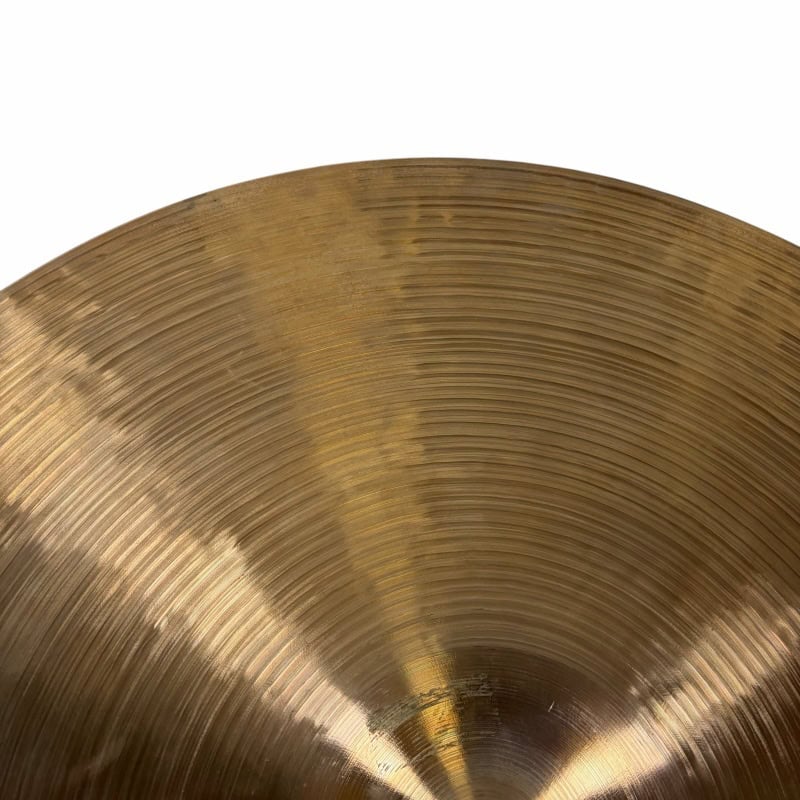 Dark crash cymbal with intricate grooves for rich sound.