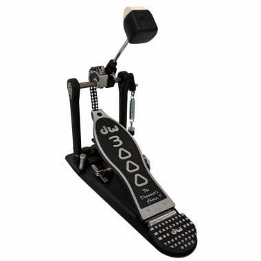 DW 3000 single bass drum pedal with adjustable footboard and beater.
